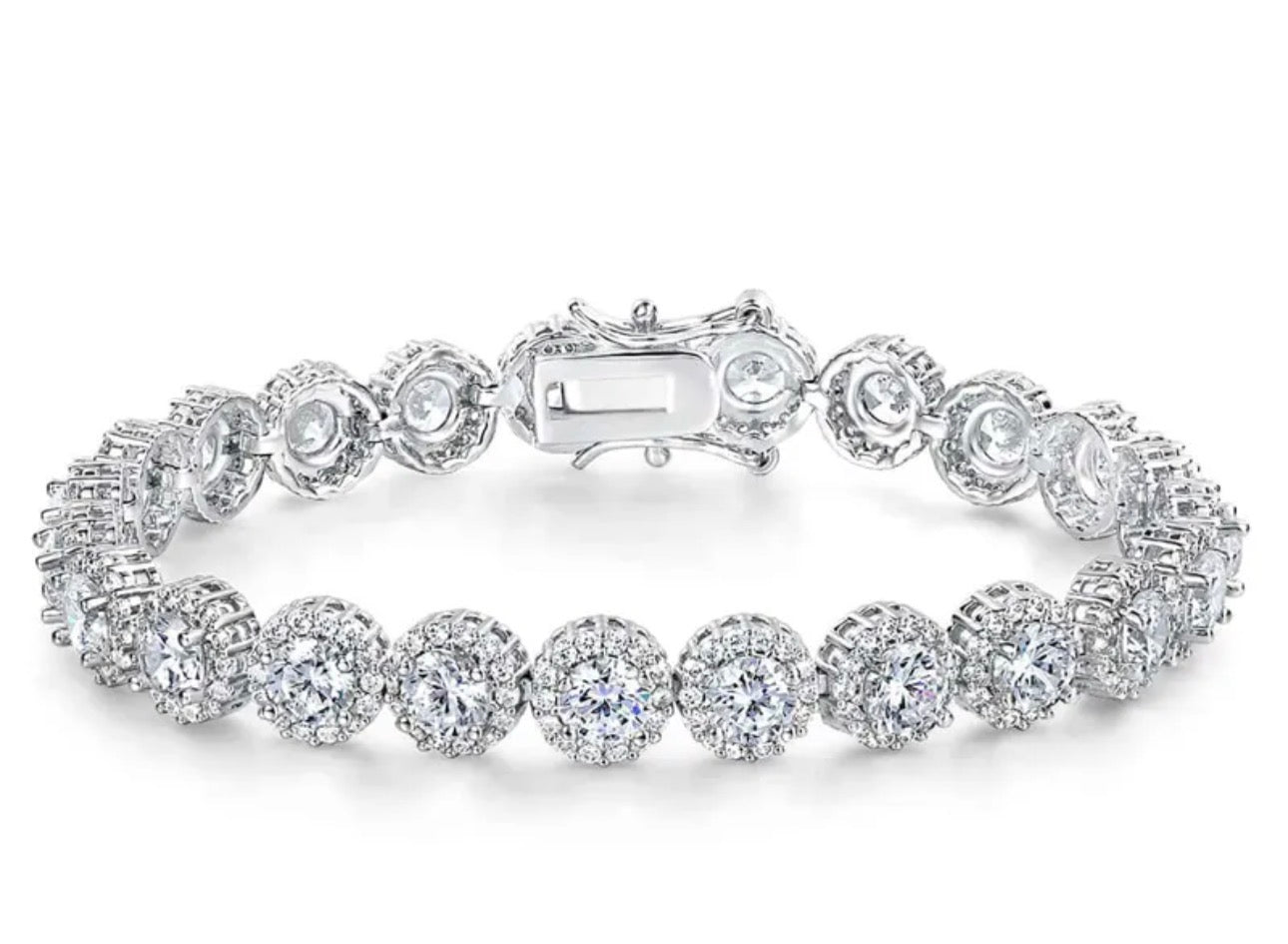 Cubic zirconian flower bracelet
